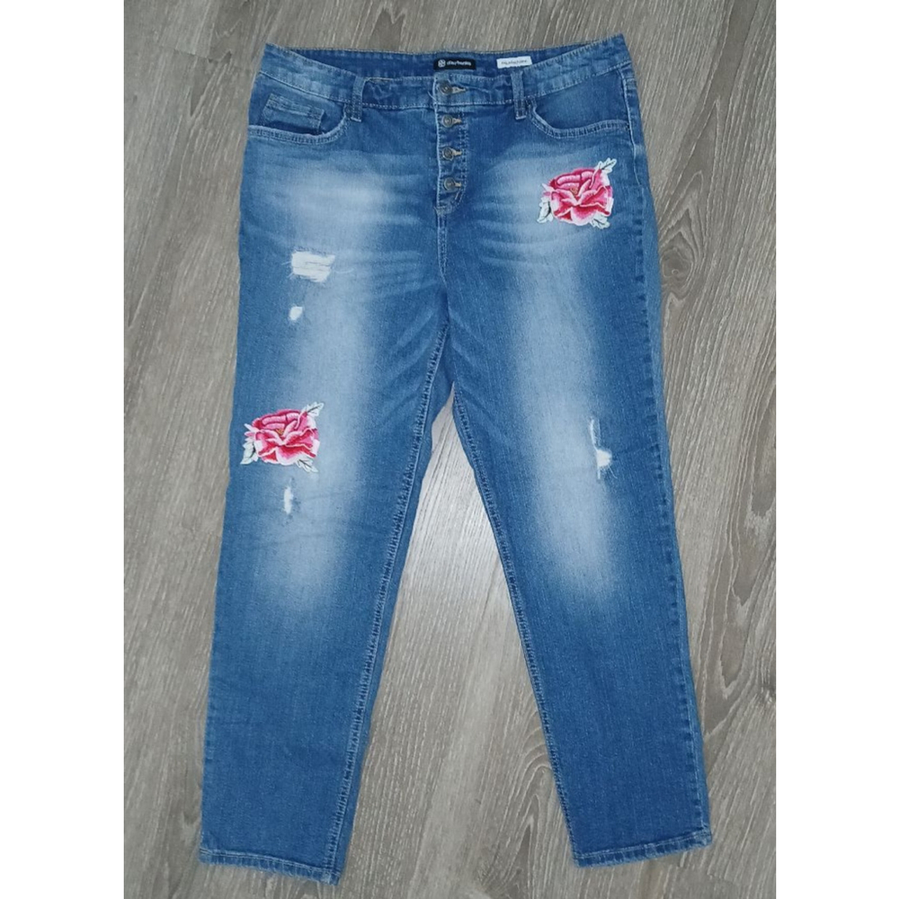 Daisy Fuentes Blue Distressed Ankle Jeans with Pink Floral, Size 16